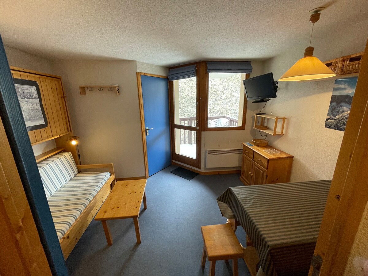 Top Airbnb: Convenient, studio at the foot of the slopes in Vallandry in Peisey Nancroix