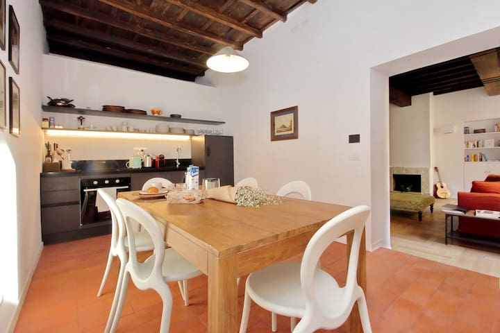 Torre Vecchiarelli – apartment 3 gallery image 4