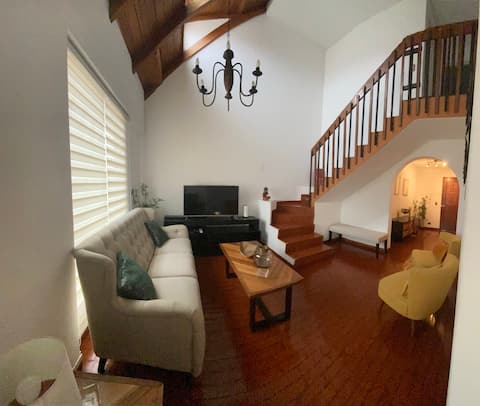 Cozy duplex close to everything... is what you're after!