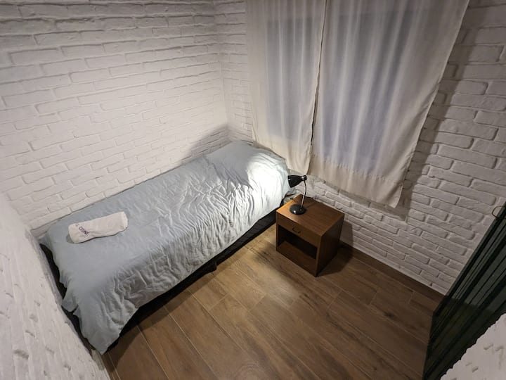 Спалня 3