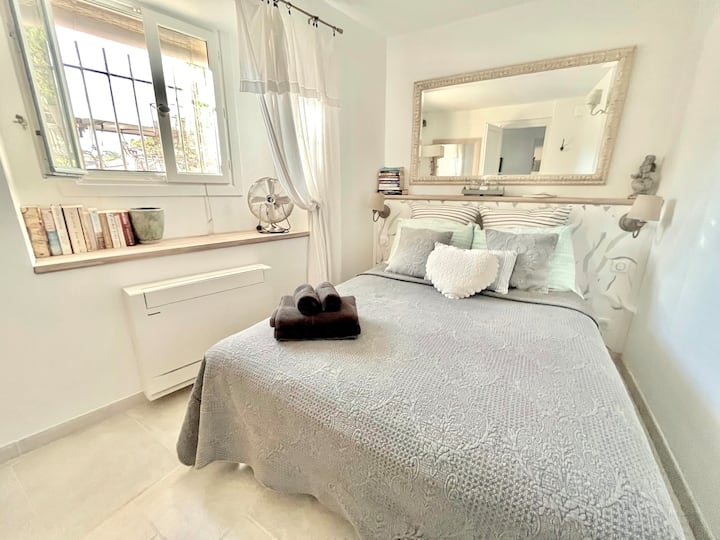 เตียงคู่หลัก (140 ซม.)