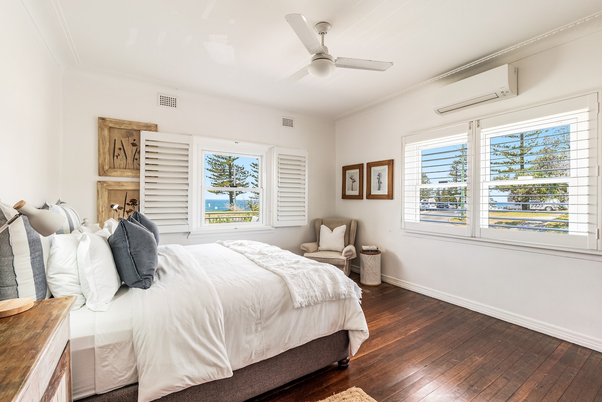 Soba s bračnim krevetom (širine 180 – 200 cm) i privatnom kupaonicom