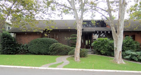 In Alphaville, a garden in paradise.