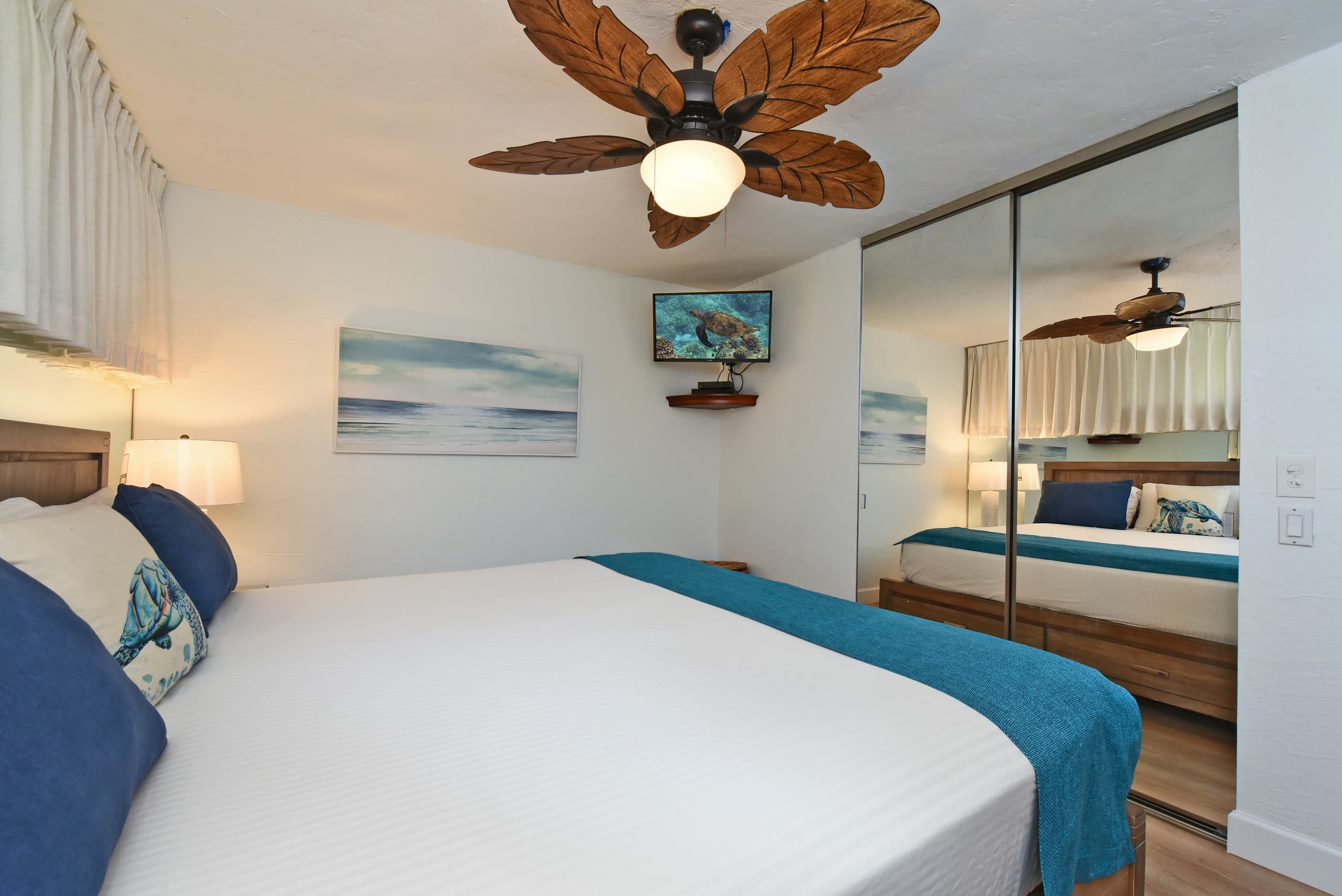 Condo in Lahaina · ★4.87 · 1 bedroom · 2 beds · 1 shared bath - Image 18