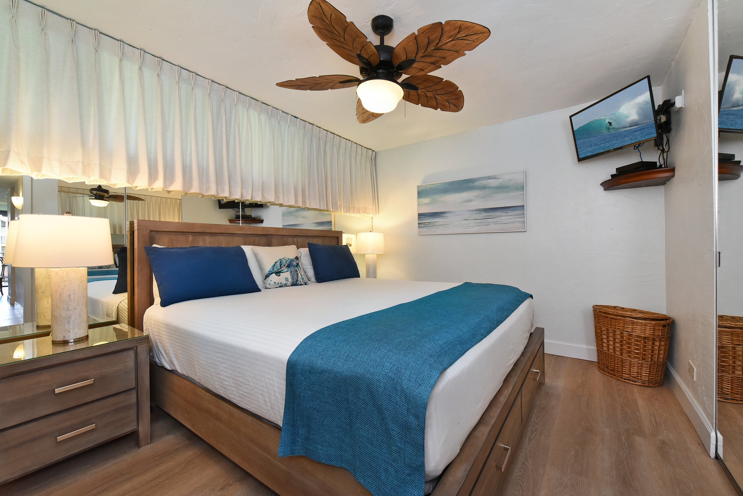 Condo in Lahaina · ★4.87 · 1 bedroom · 2 beds · 1 shared bath - Image 17