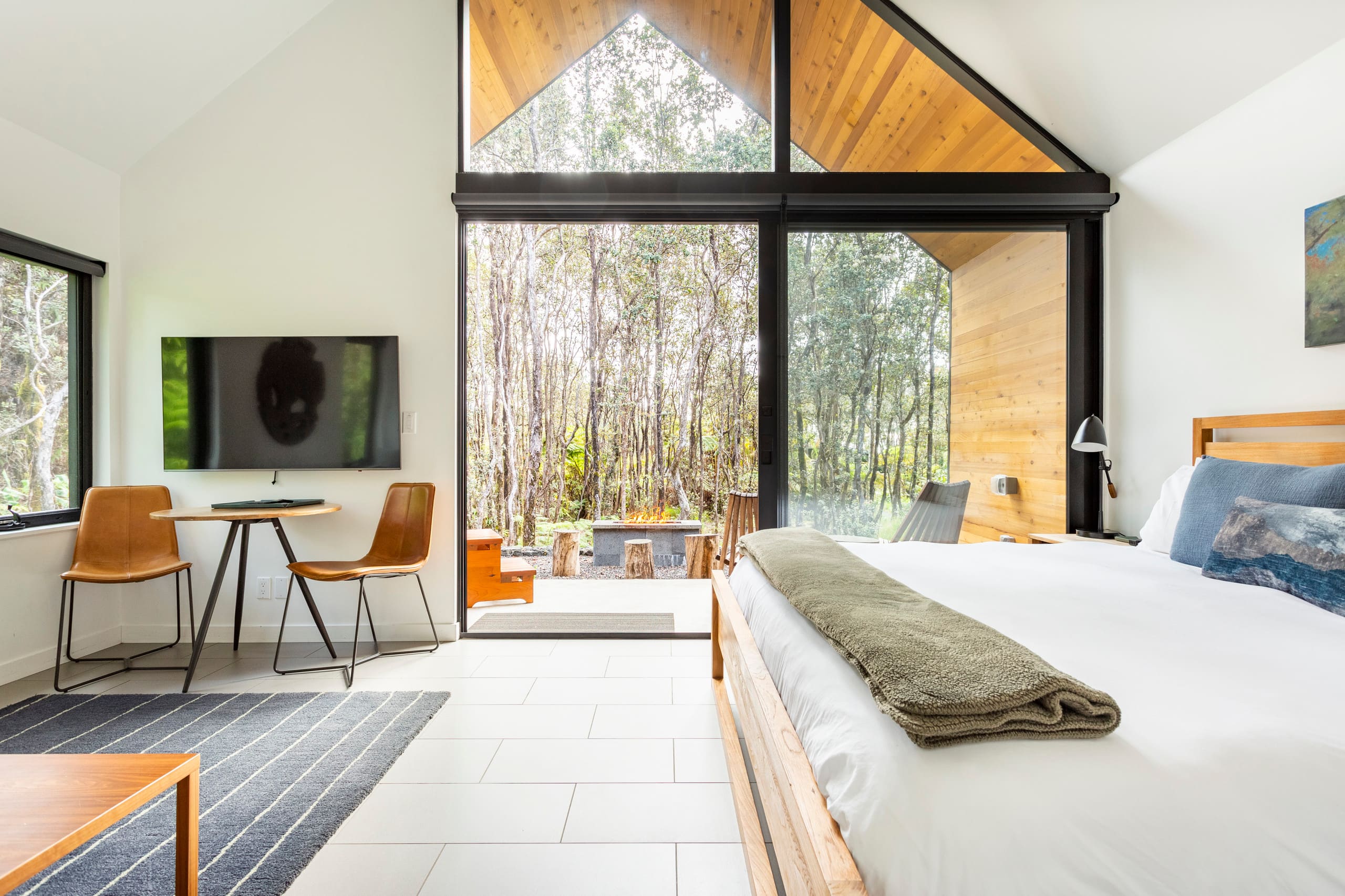 Cabin in Volcano · ★4.96 · Studio · 2 beds · 1 bath - Image 7