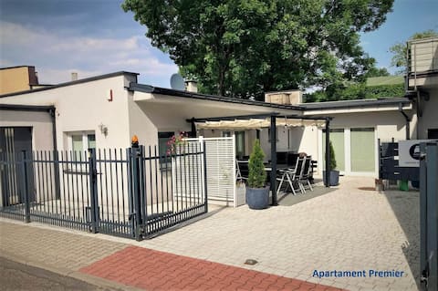 Top performing Airbnb: White House 2 Bedrooms - Premier in Katowice