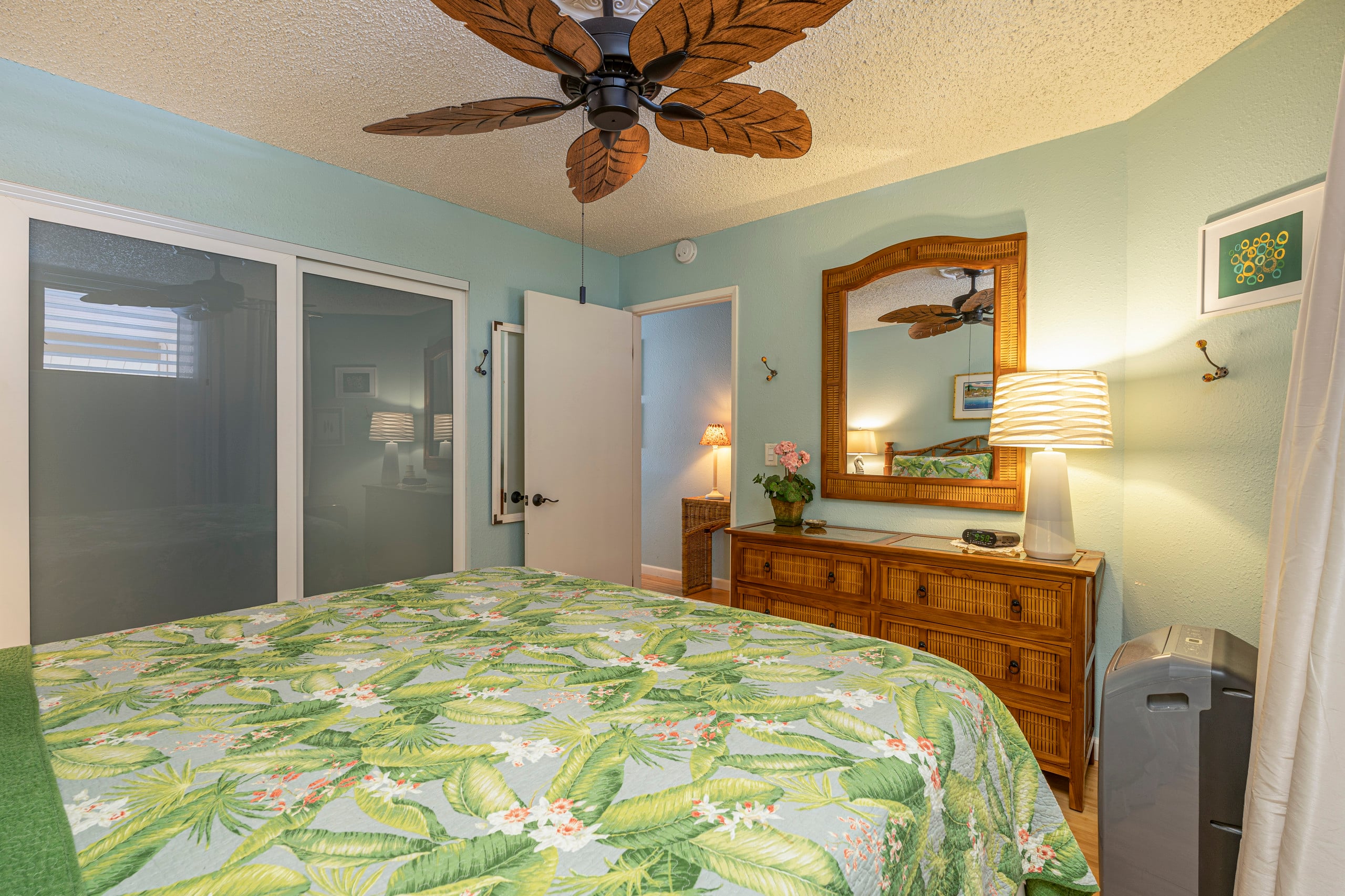 Condo in Kailua-Kona · ★4.92 · 1 bedroom · 1 bed · 1 bath - Image 24