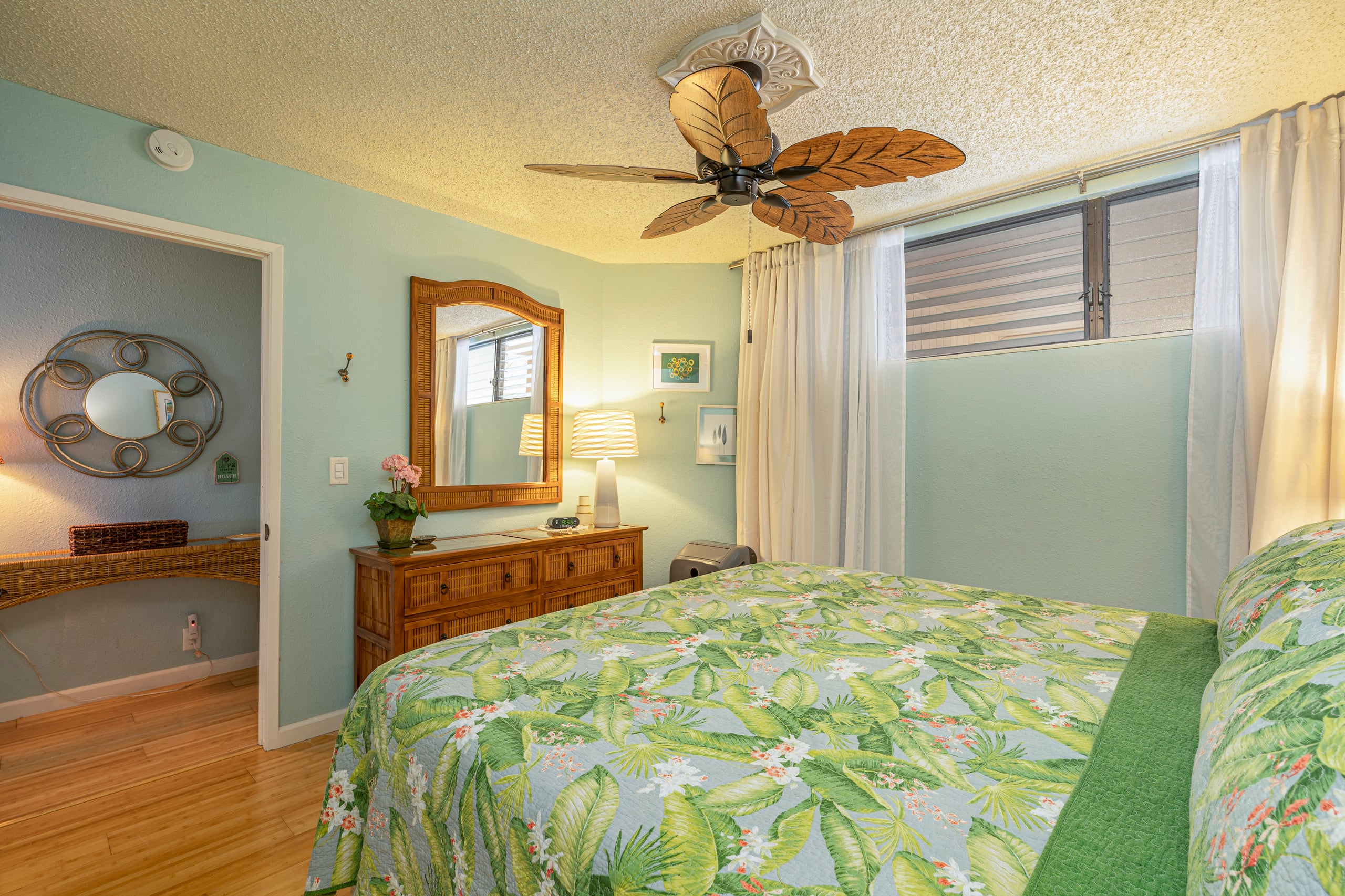 Condo in Kailua-Kona · ★4.92 · 1 bedroom · 1 bed · 1 bath - Image 25