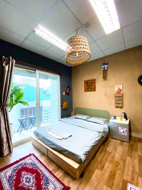 Airy Room #3mins to Medical U/ Cho Ray Hospital