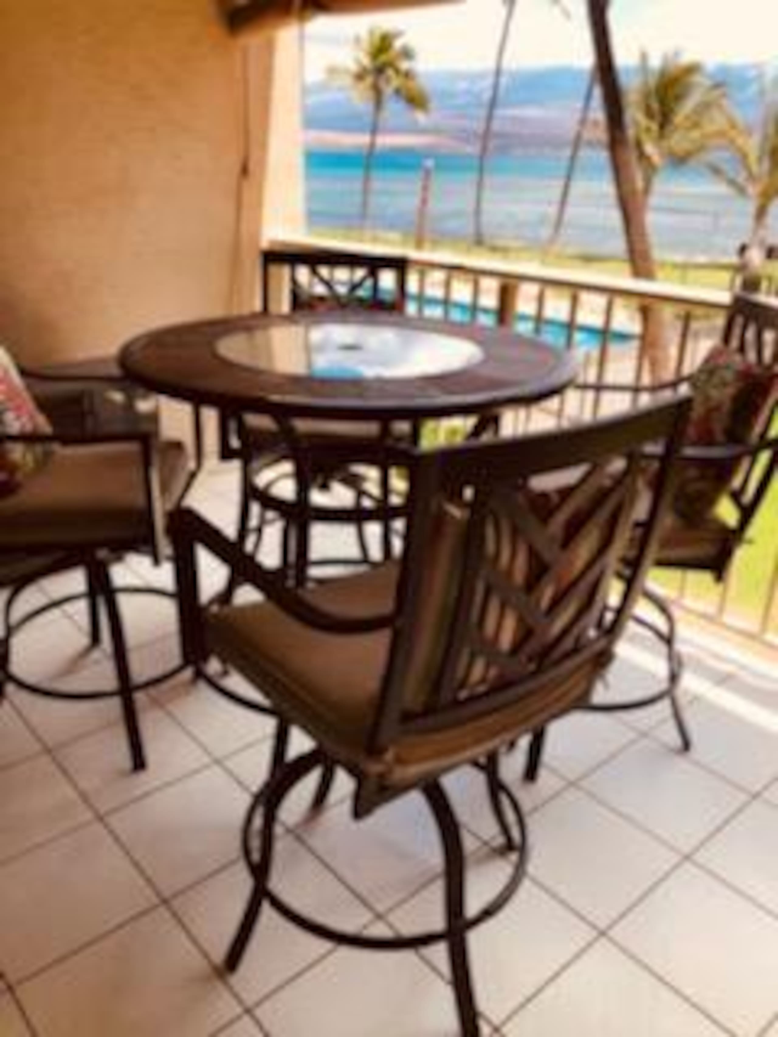 Condo in Wailuku · ★4.93 · 2 bedrooms · 2 beds · 2 baths - Image 5