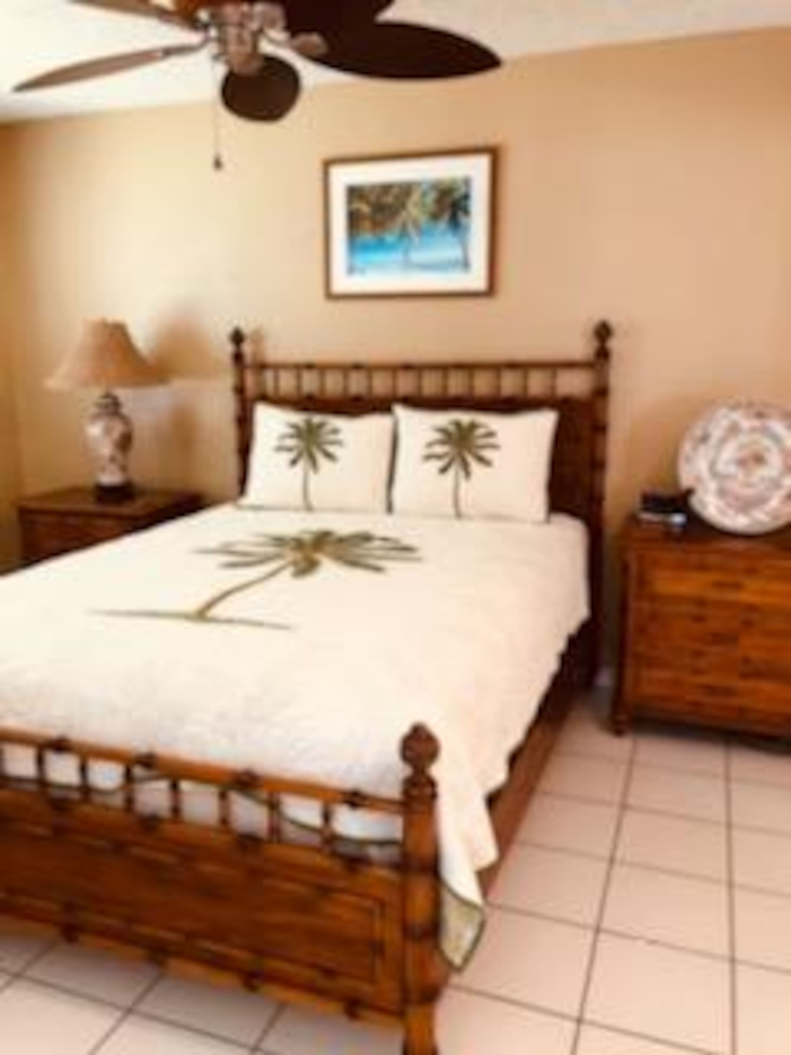 Condo in Wailuku · ★4.93 · 2 bedrooms · 2 beds · 2 baths - Image 3