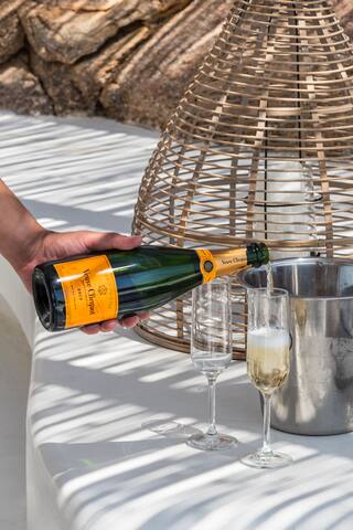 Villa Artisti Mykonos by OWNER gallery image 2