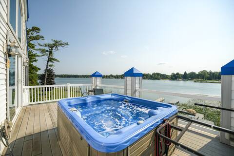 Lakefront 2 Kings 2 Hot tub(s) spa, fireplace-pit