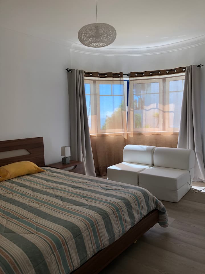 ორადგილიანი ოთახი