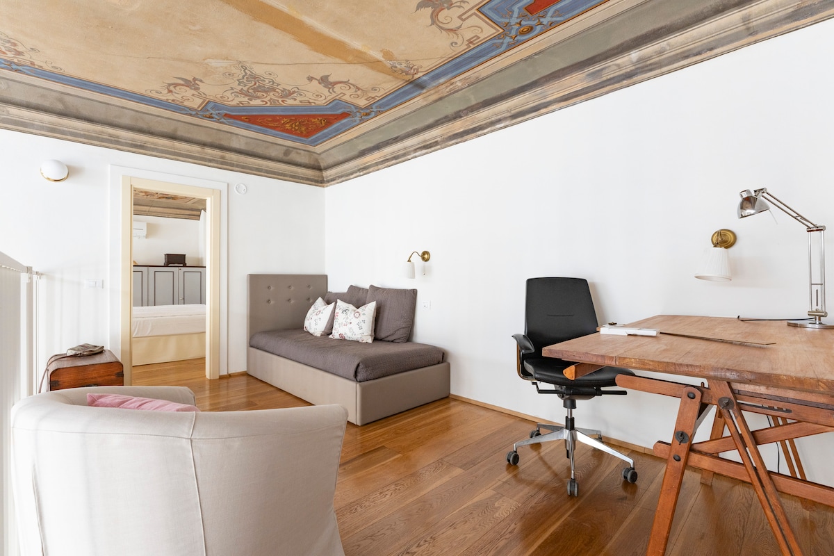 Descripción general del entresuelo y sus espacios