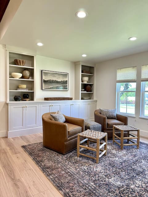 Top Airbnb: Evelyn House in Austin Suburbs