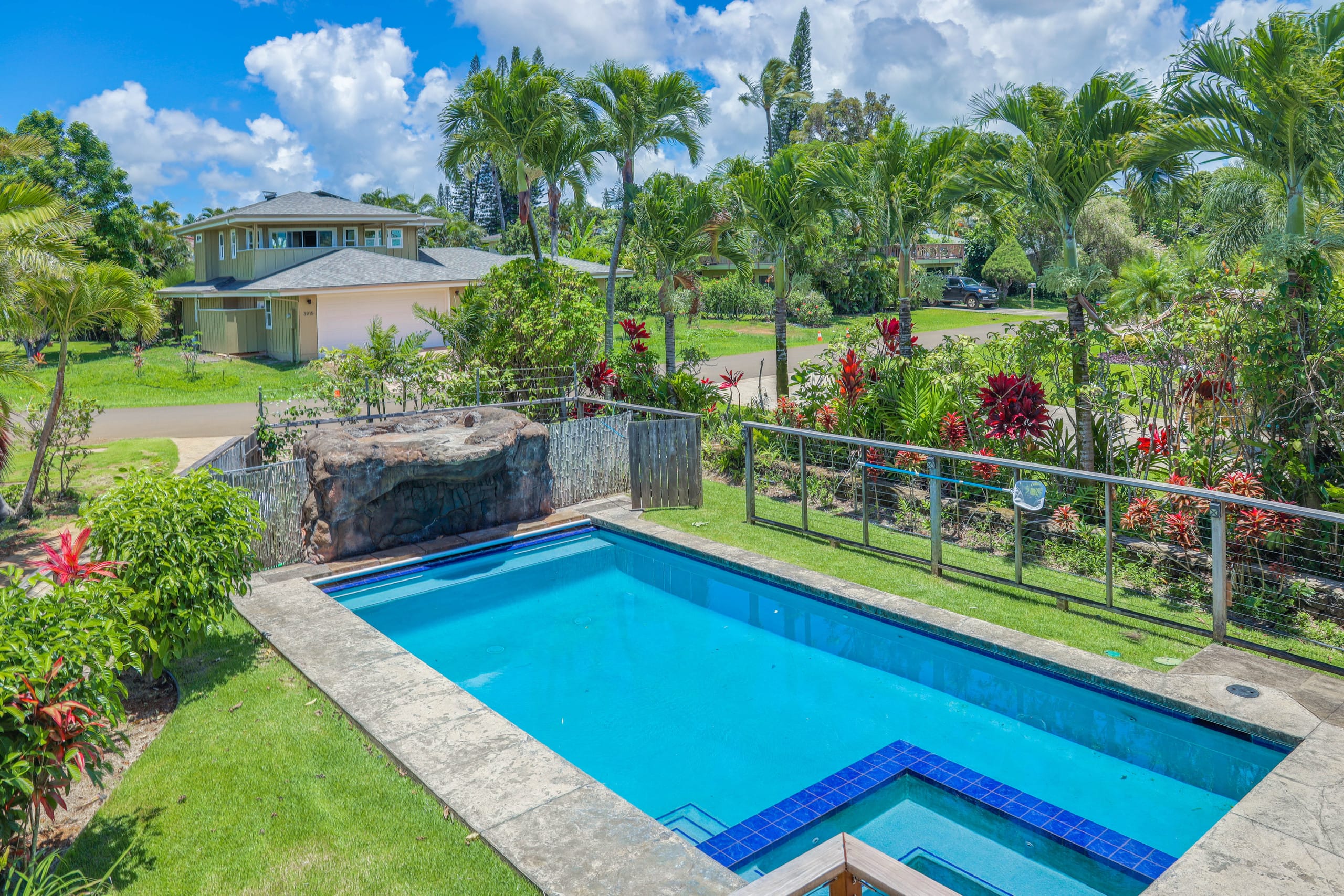 Home in Princeville · ★4.93 · 4 bedrooms · 4 beds · 3 baths - Image 82