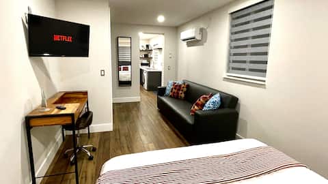 Successful Airbnb property: Handy Studio in Flagami