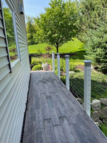 Luxury Home with every amenity, prime location gallery image 3