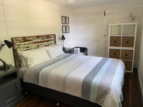 Popular Airbnb listing: 'Boatsheds' Sawtell Beach in Sawtell
