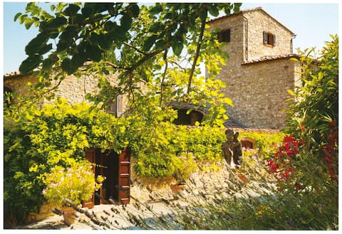 In the heart of the Chianti, Apartment Vasari
