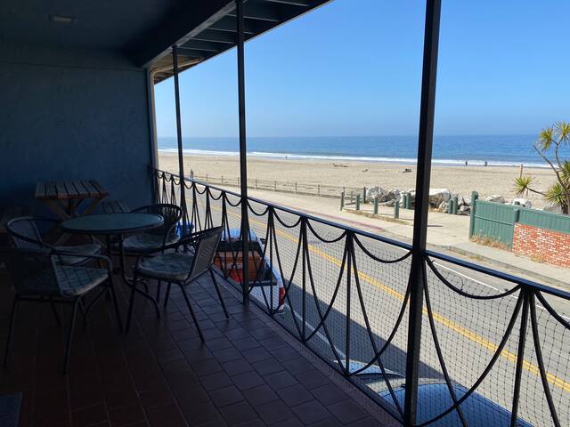 BEACH FRONT HOME 301 gallery image 5