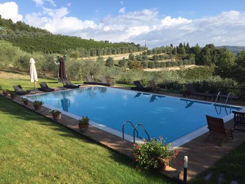 Apartment Piero della Francesca with pool