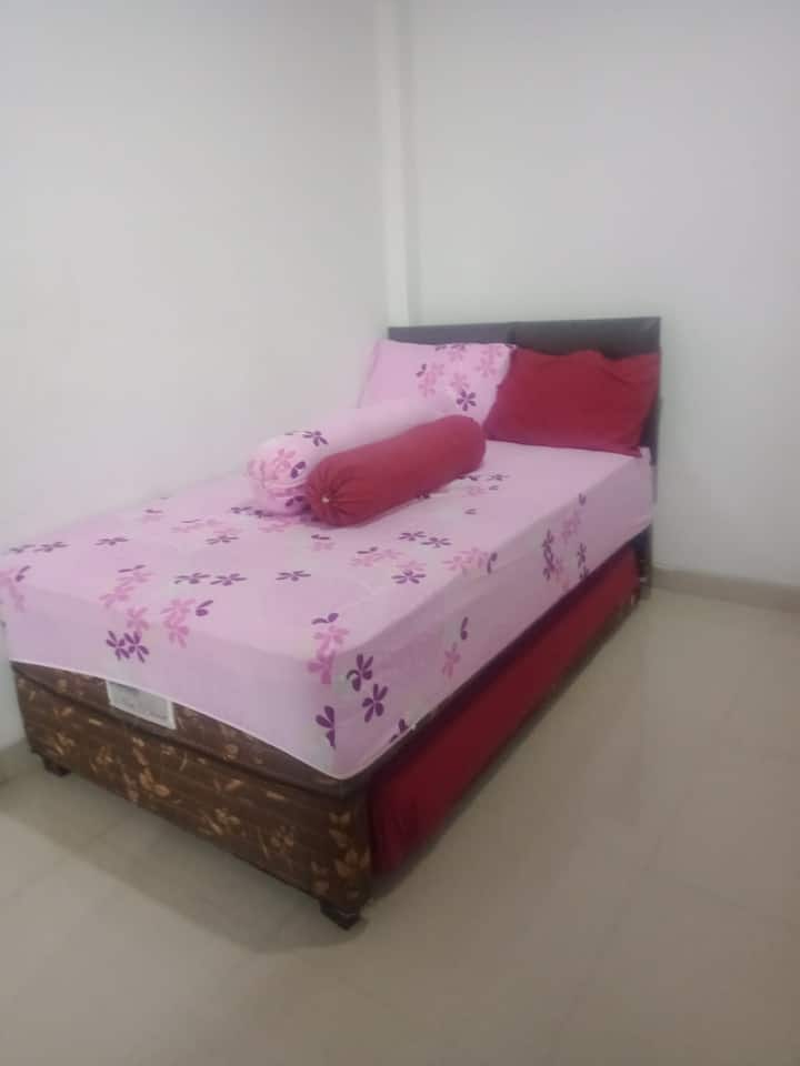 2号卧室-超级单人床 