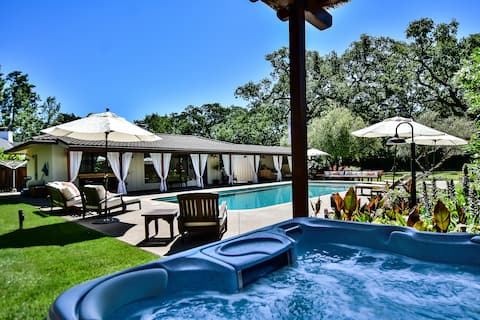 Twelve Oaks- Sonoma Estate- Pool, Spa & Sleeps 10