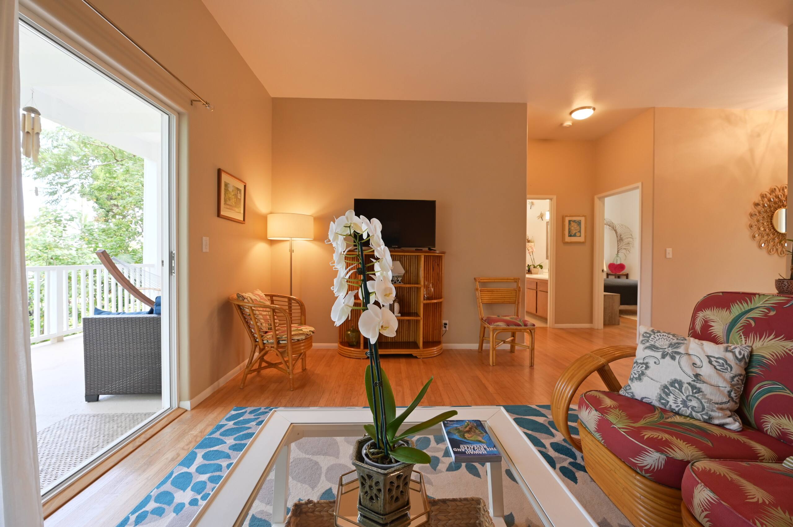 Villa in Pahoa · ★4.8 · 3 bedrooms · 5 beds · 2 baths - Image 8