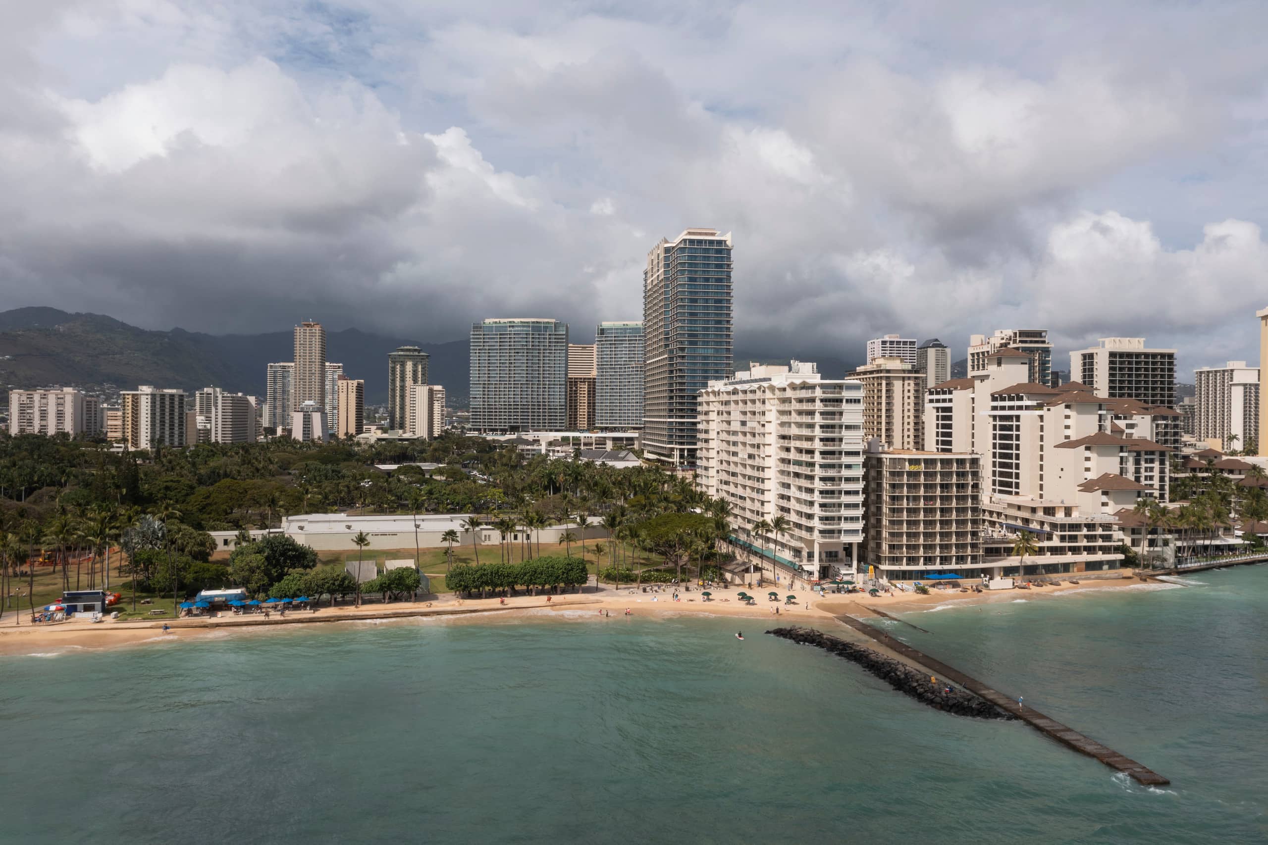 Condo in Honolulu · ★4.87 · 1 bedroom · 2 beds · 2 shared baths - Image 19