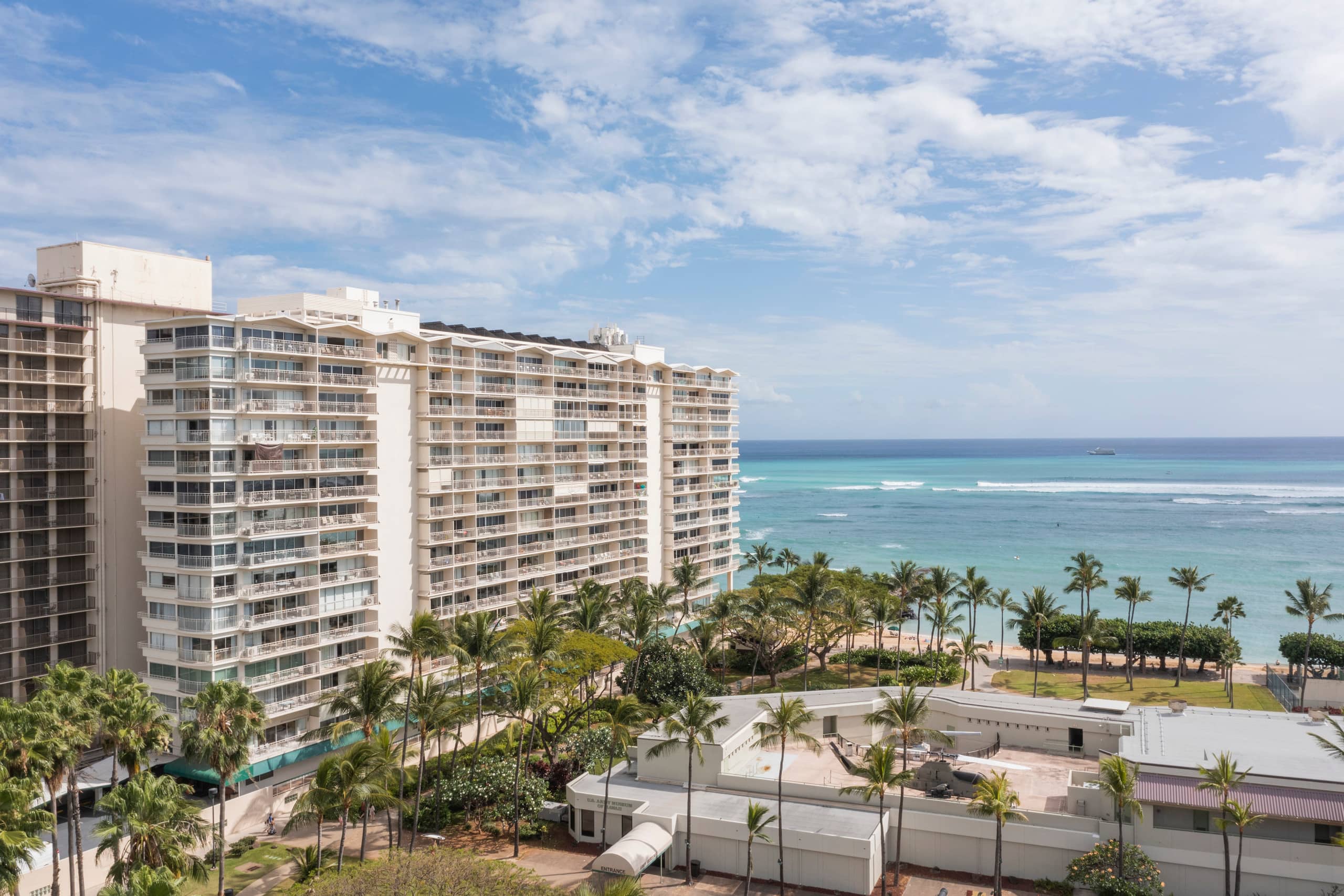 Condo in Honolulu · ★4.87 · 1 bedroom · 2 beds · 2 shared baths - Image 16
