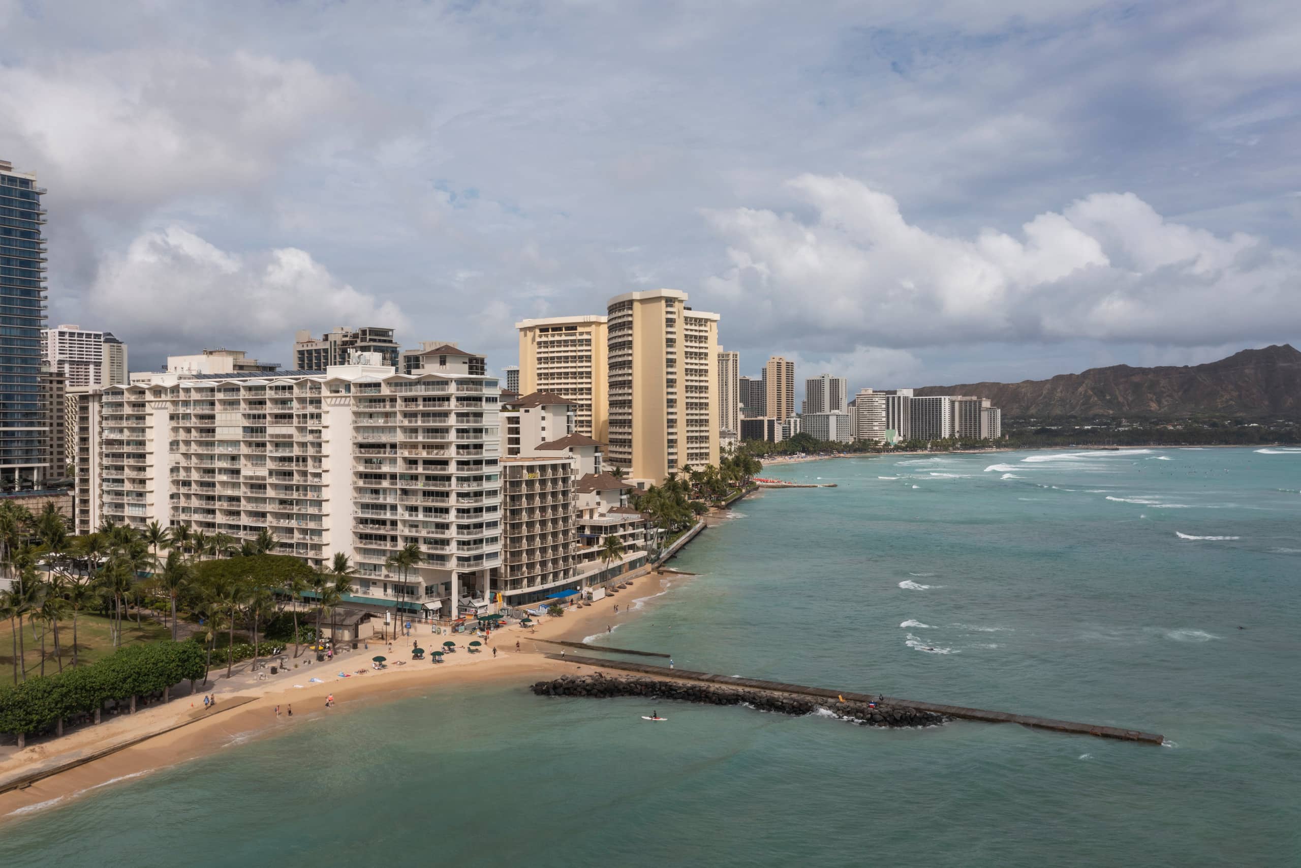 Condo in Honolulu · ★4.87 · 1 bedroom · 2 beds · 2 shared baths - Image 21