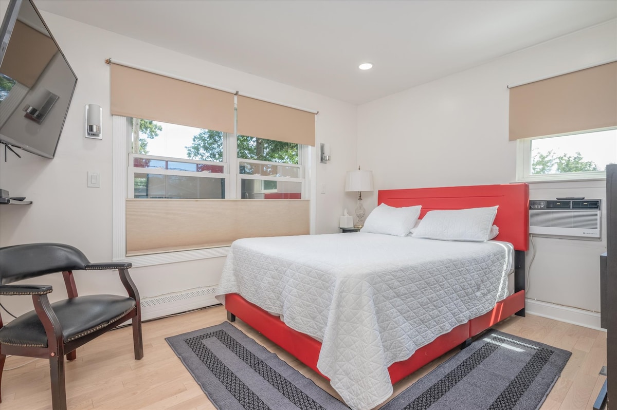 მე-2 სართული: საწოლი 152 × 203 სმ - 