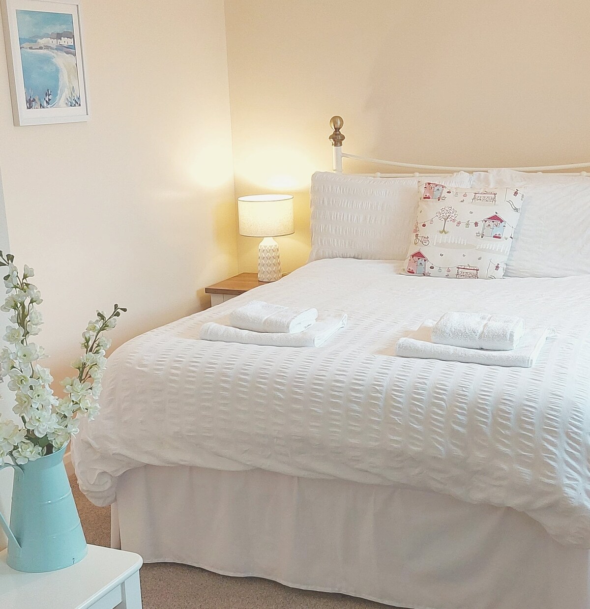 Спалня 2 - двойно легло и изглед към морето