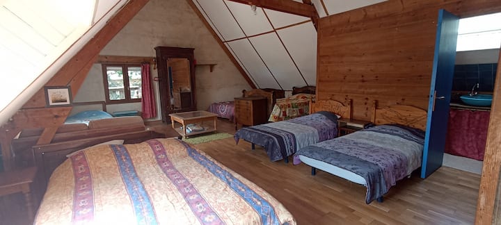 habitación a la derecha piso grande casa de campo