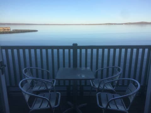 26 Shore Street - Sea Front House in Bowmore