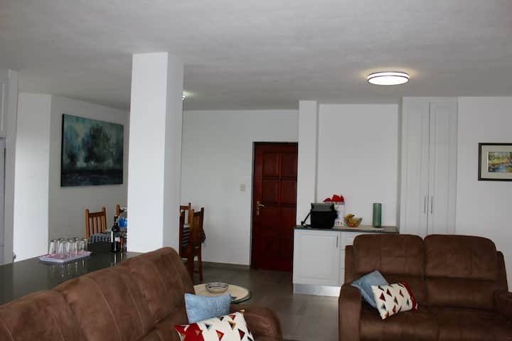 Breaker View Bay 18 - Southbroom