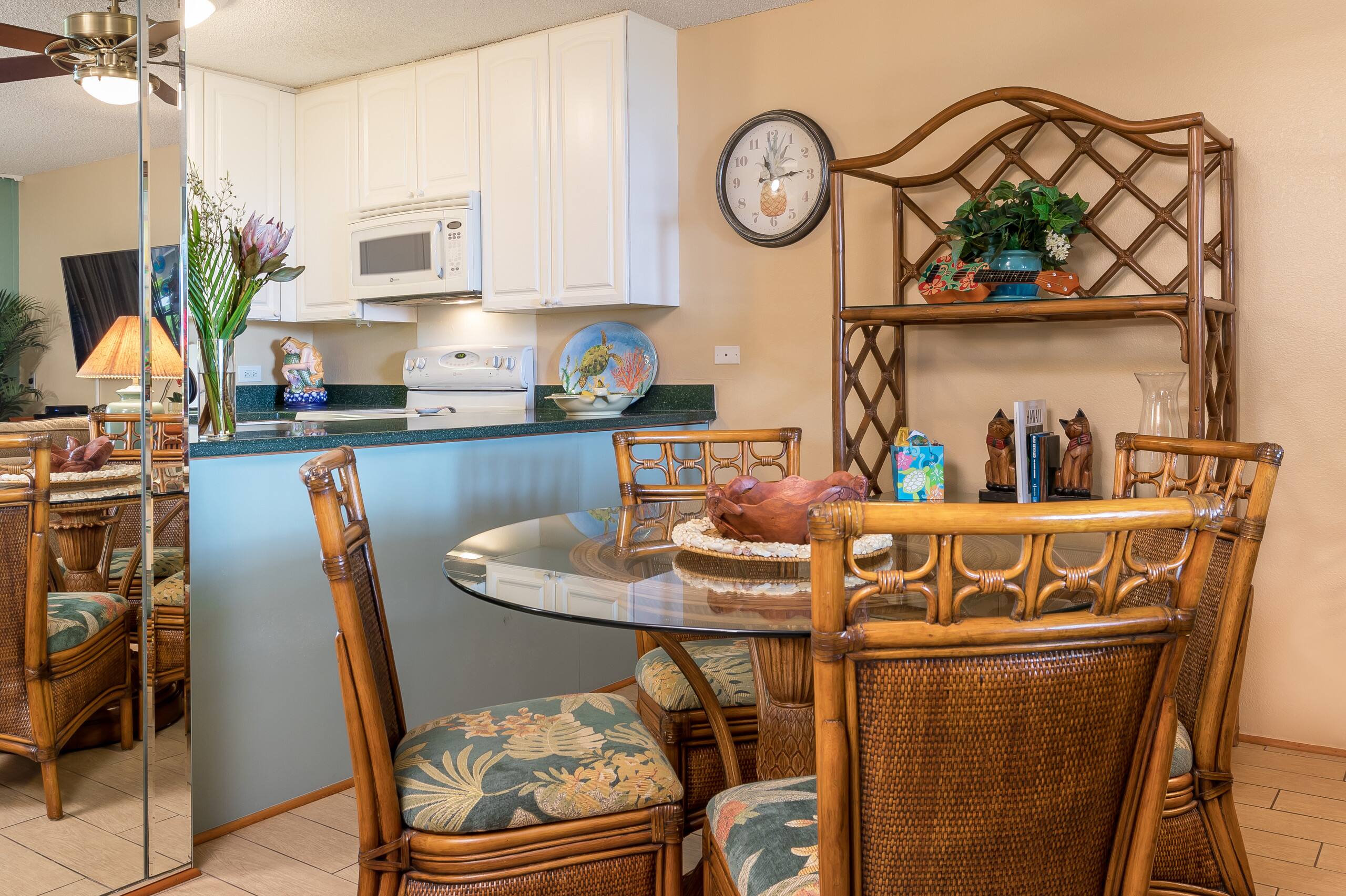 Condo in Kihei · ★4.71 · 2 bedrooms · 3 beds · 2 private baths - Image 5