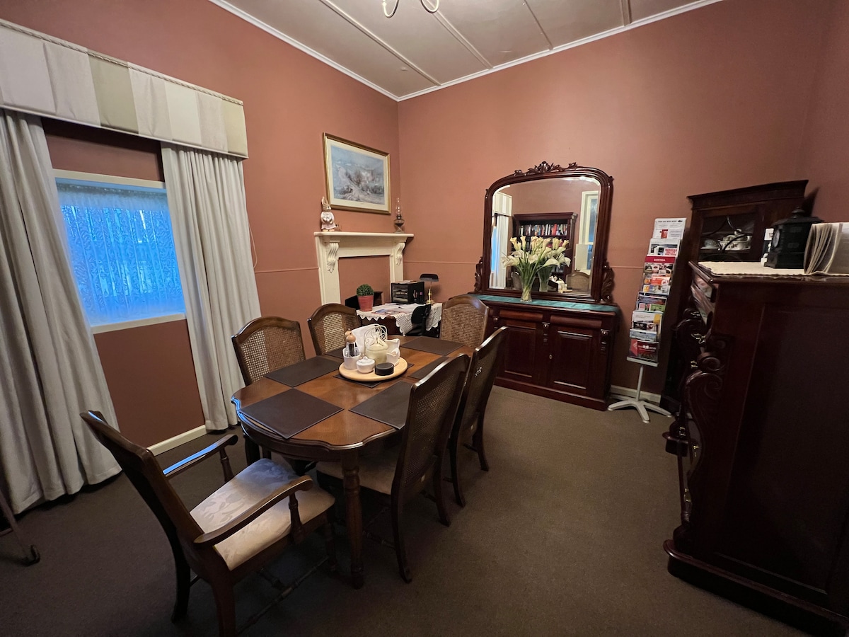Old Barossa Valley Inn