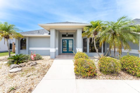 ❤ROTONDA RETREAT❤*Spacious*Fully Furnished*Pool*