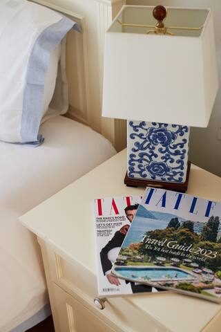 Germaine Greer’s Legacy Flat in Hyde Park gallery image 4