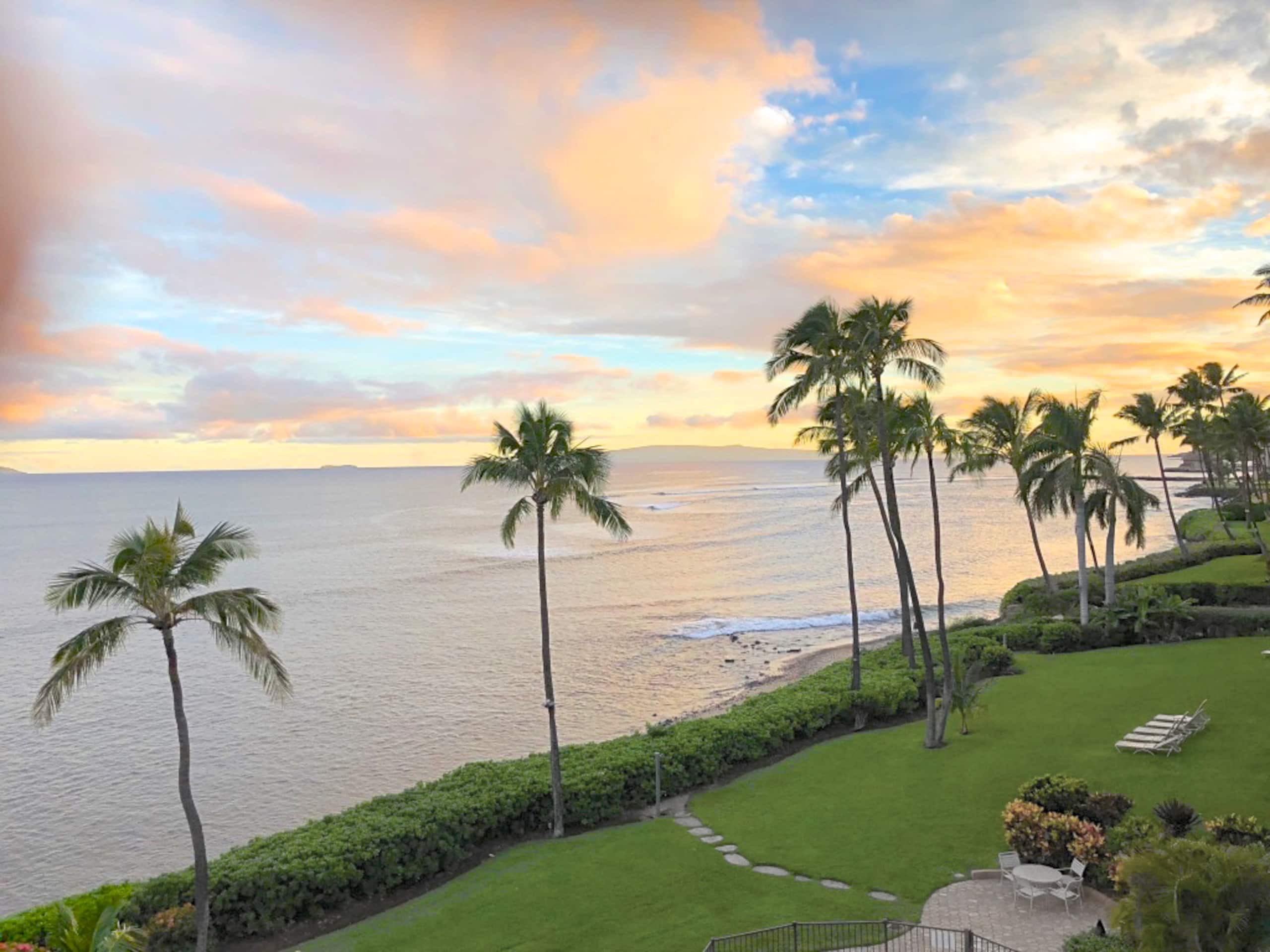 Breathtaking, FRONT ROW seat to the azure Pacific - Image 27