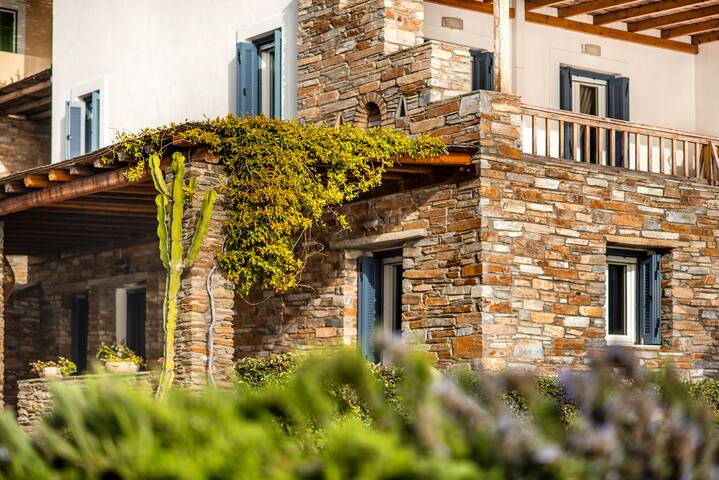 Ifigeneia Luxury Sea View Villa gallery image 5