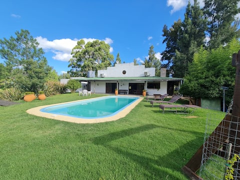 Splendid property minutes from Punta Del Este