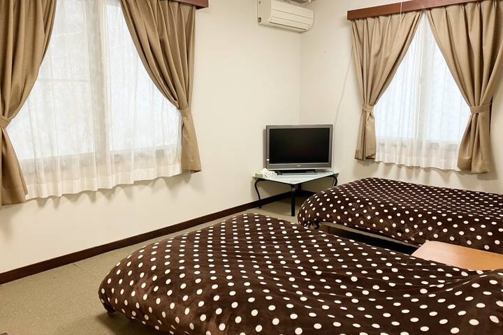 Room 201 is a corner room!