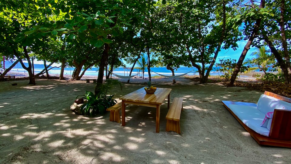 Casa Ola, a bungalow under the almond trees, Santa Teresa, Puntarenas, Costa Rica, photo 8 of 10