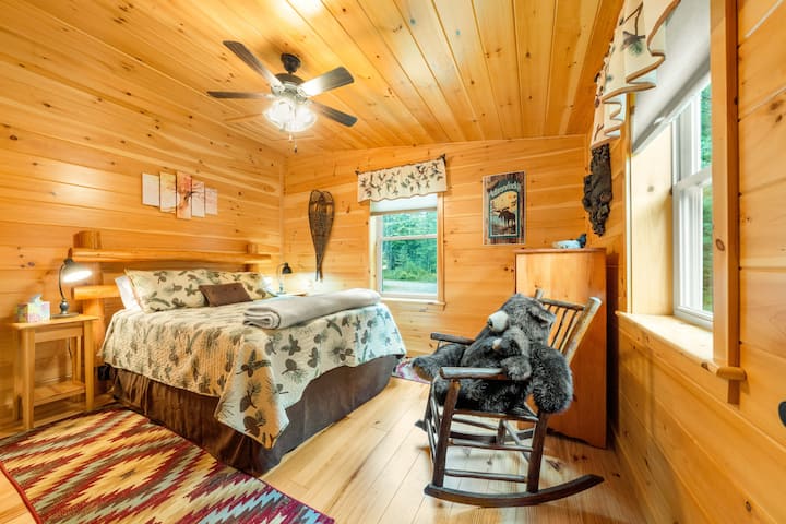 The second of our two main level bedrooms, with a queen bed for two!