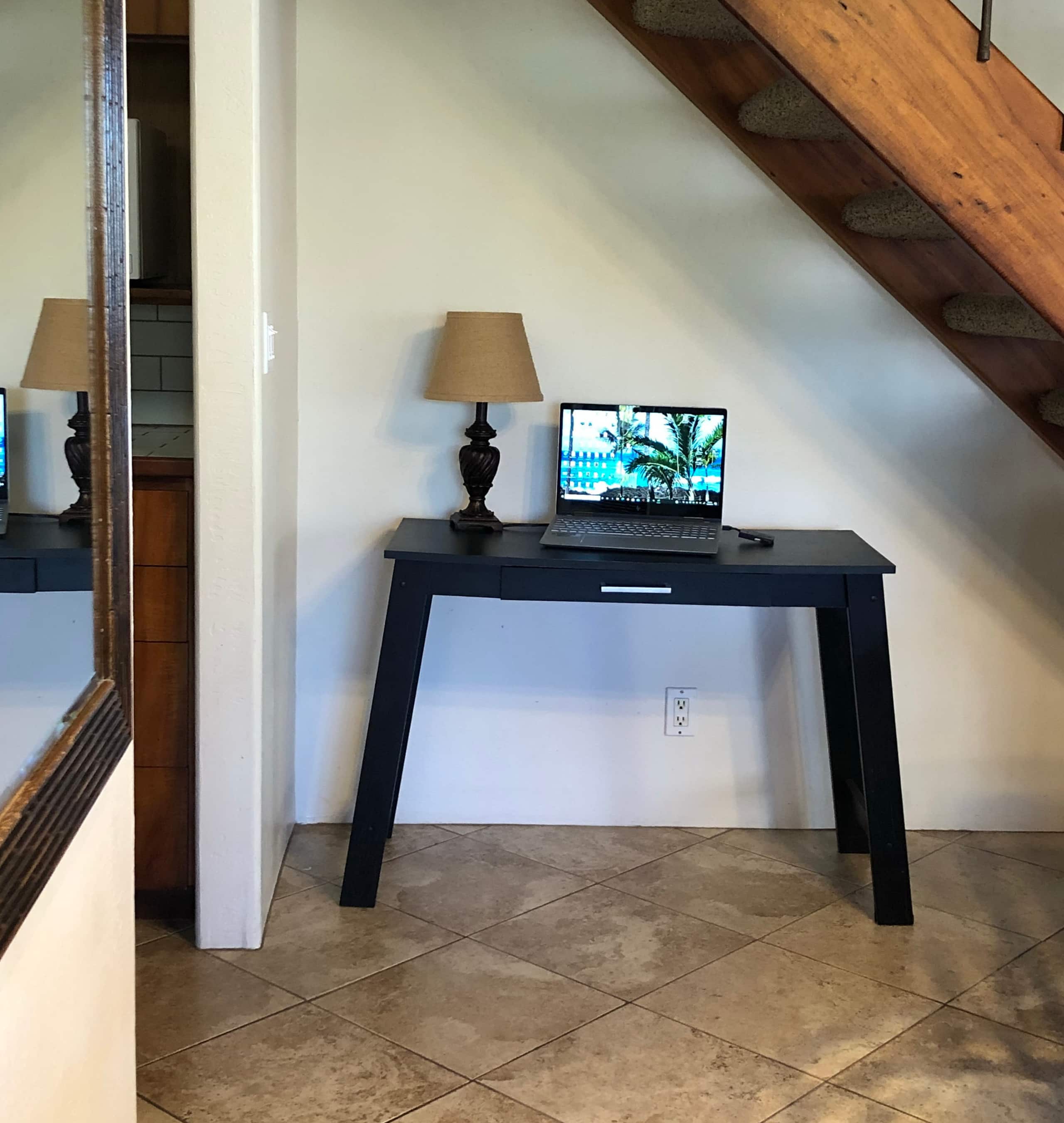 Condo in Kailua-Kona · ★4.88 · 3 bedrooms · 4 beds · 2.5 baths - Image 11